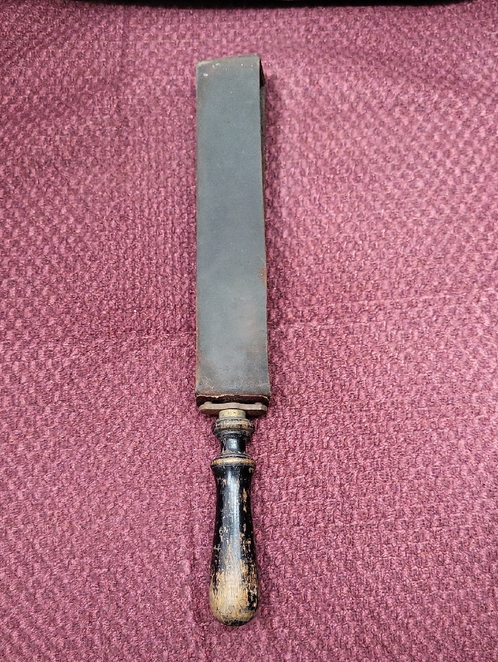 Antique Leather Strop with Wooden Handle - Black & Tan